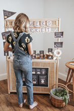 Load image into Gallery viewer, FARMERS MARKET DRAMATIC PLAY SET