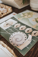 Load image into Gallery viewer, NATURE SCIENCE MORNING BASKET