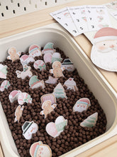 Load image into Gallery viewer, CHRISTMAS SANTA'S VILLAGE MORNING BASKET