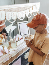 Load image into Gallery viewer, LEMONADE STAND DRAMATIC PLAY SET