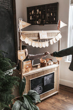 Load image into Gallery viewer, PIE STAND DRAMATIC PLAY SET