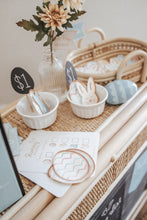 Load image into Gallery viewer, BUNNY BAKERY DRAMATIC PLAY SET