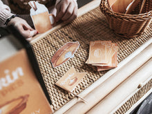 Load image into Gallery viewer, PIE STAND DRAMATIC PLAY SET