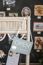 Load image into Gallery viewer, ART GALLERY DRAMATIC PLAY SET