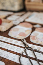 Load image into Gallery viewer, TEXTILES MORNING BASKET