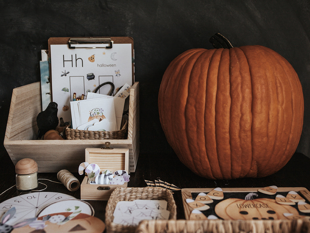 HALLOWEEN TRICK OR TREAT MORNING BASKET