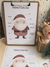 Load image into Gallery viewer, CHRISTMAS SANTA&#39;S VILLAGE MORNING BASKET
