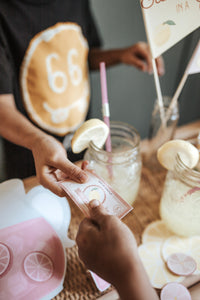 LEMONADE STAND DRAMATIC PLAY SET