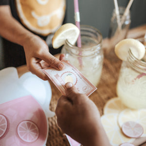 LEMONADE STAND DRAMATIC PLAY SET