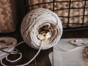 BEEKEEPING MORNING BASKET