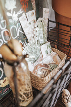 Load image into Gallery viewer, BOTANY MORNING BASKET
