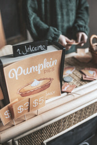 PIE STAND DRAMATIC PLAY SET