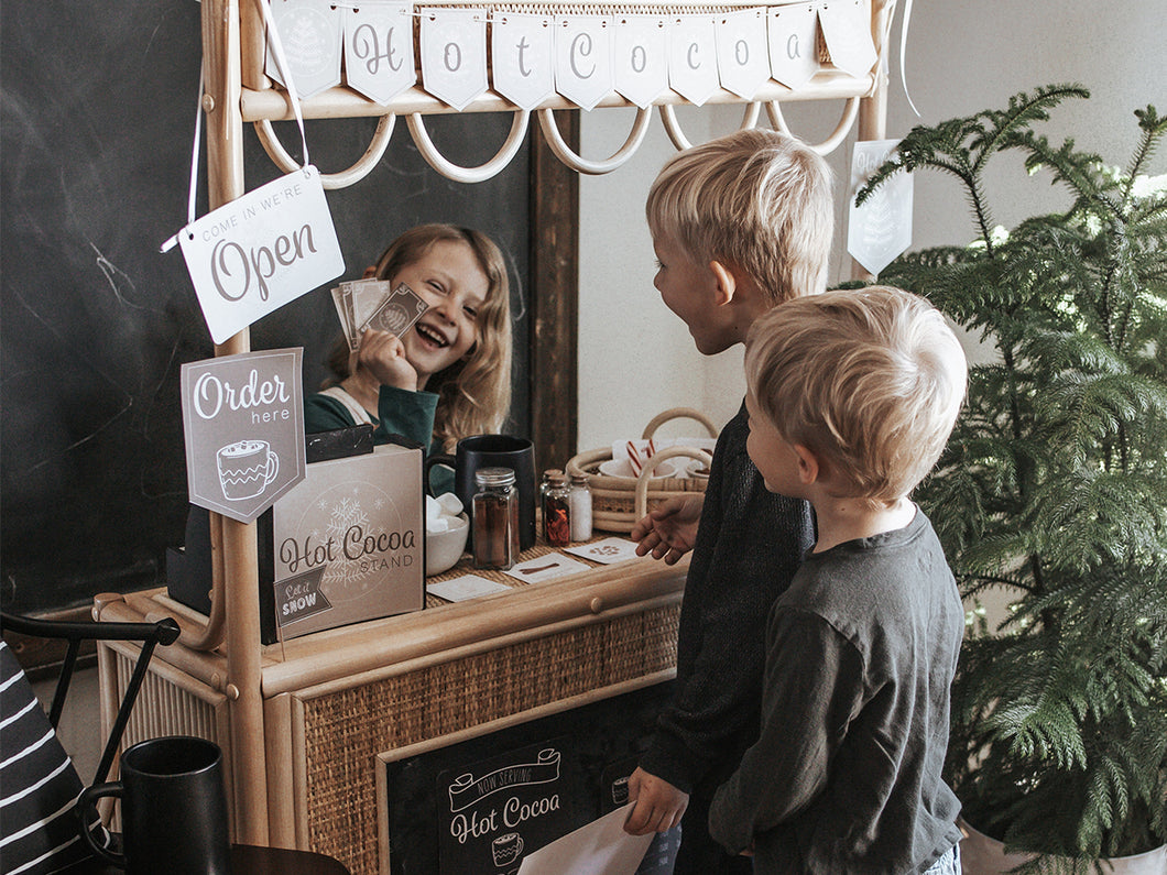 HOT COCOA STAND CHRISTMAS  DRAMATIC PLAY SET