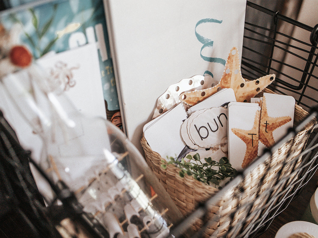 OCEANOGRAPHY MORNING BASKET